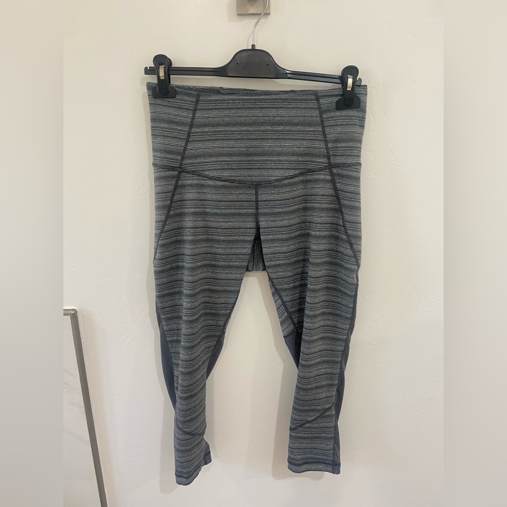 Zella Gray Striped Leggings With Mesh Back Panel, Size M